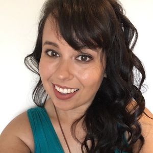 Meet your Posher, Carly